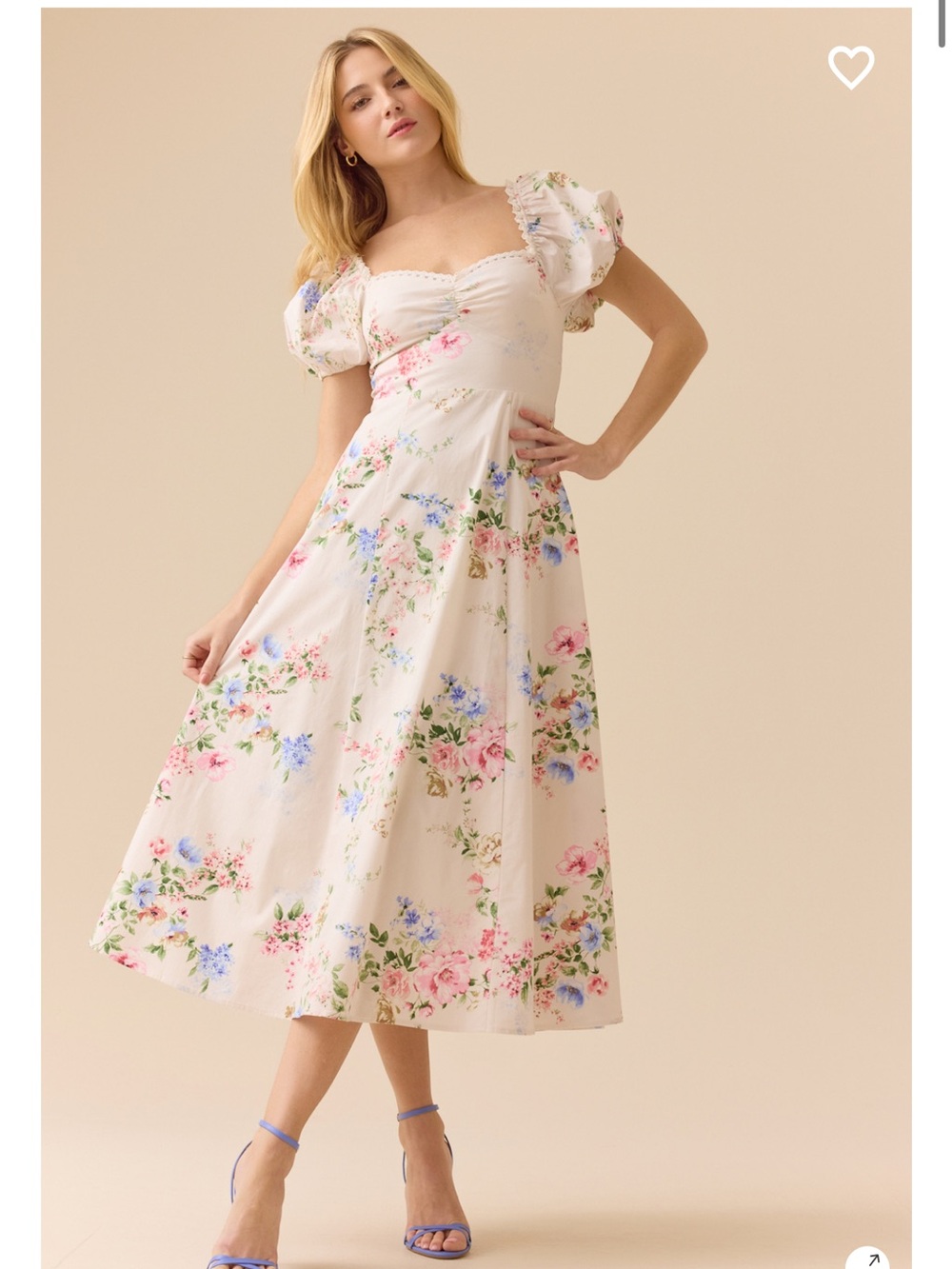 Floral Puff-Sleeve Maxi Dress in Cream Altar’d State Rienna Floral Maxi Dress